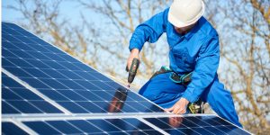 Installation Maintenance Panneaux Solaires Photovoltaïques à Roura